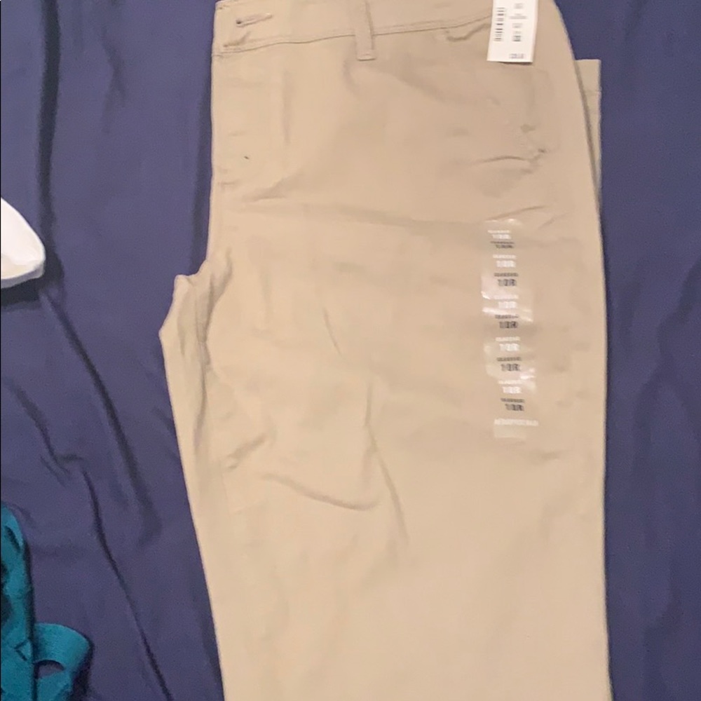 Women’s Khaki Pants